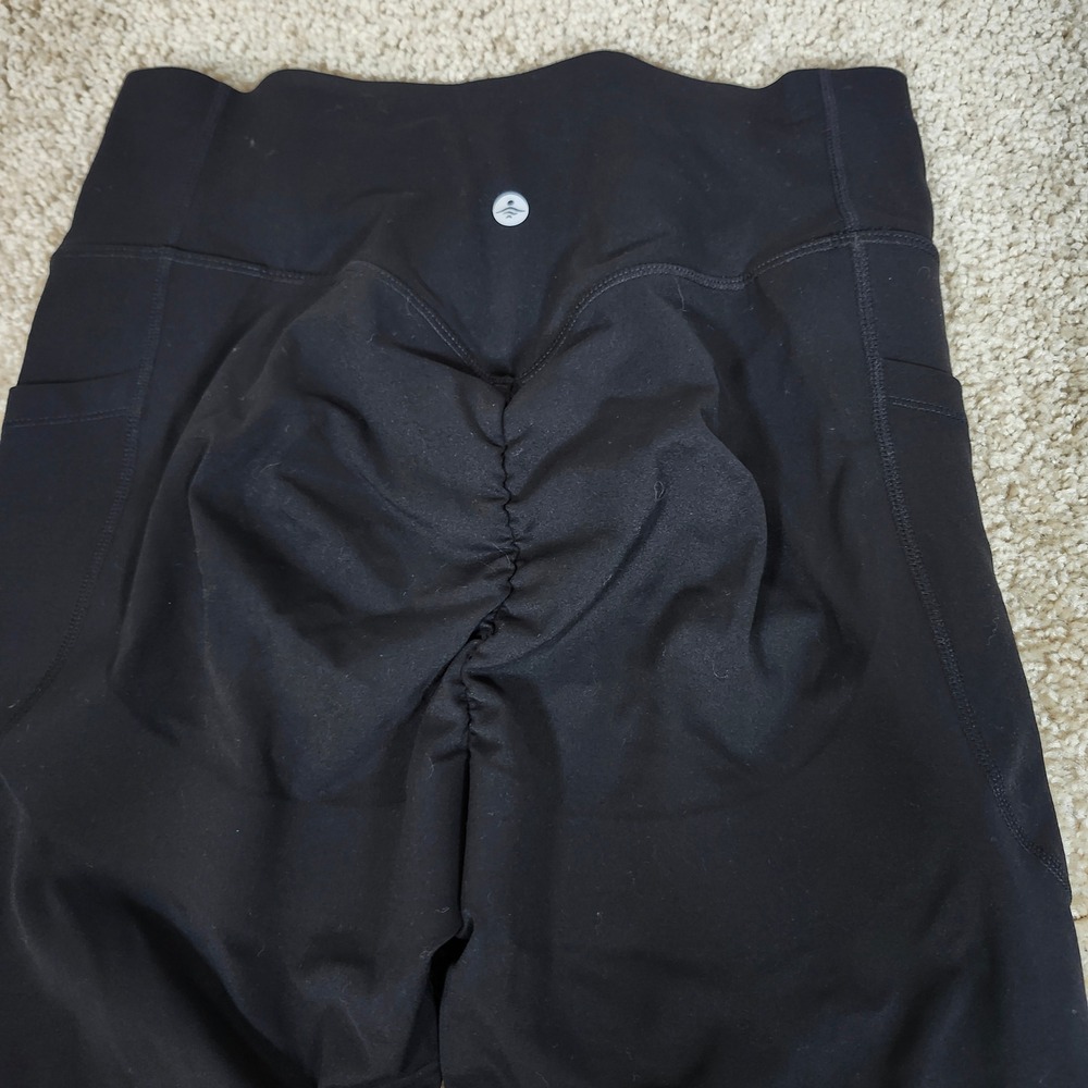 Halara Leggings Black Scrunch Butt Bands Crossover Waist Athletic Pockets Size M - Picture 6 of 7